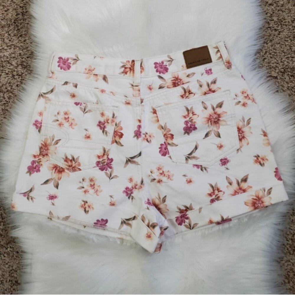 American Eagle Floral Print Denim Mom Shorts Size 4 - Picture 7 of 12